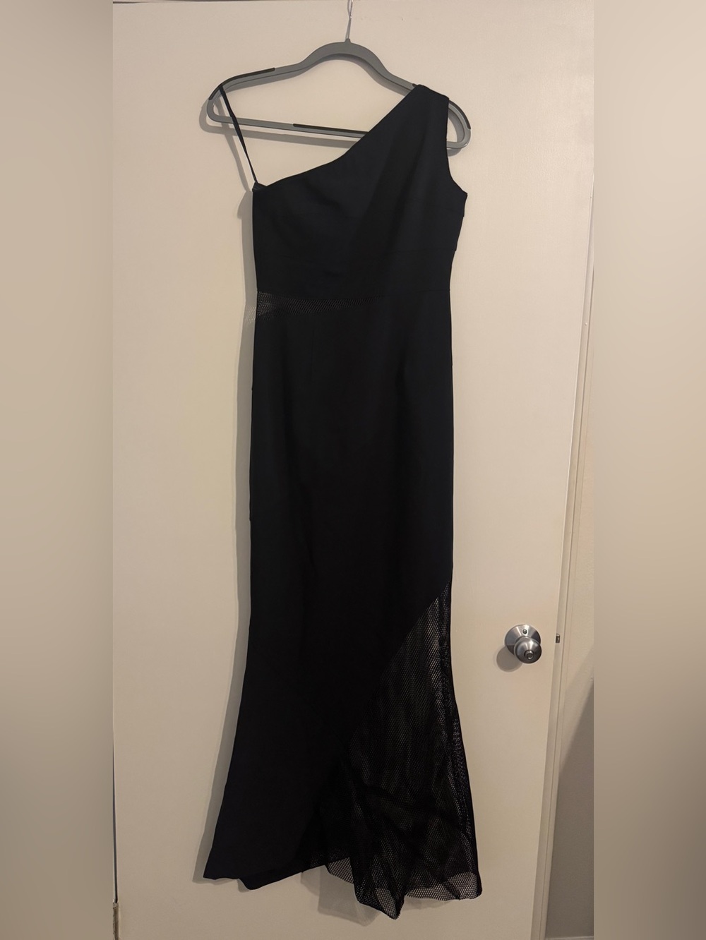 Elie Tahari Black One Shoulder Gown